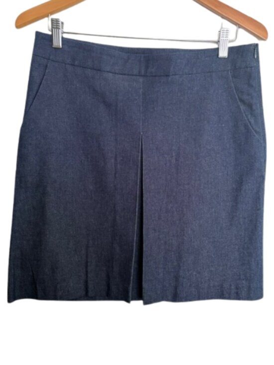 French Connection Dresses & Skirts - NEW French Connection Dark Wash Stretch Denim Skirt Front Pleat Size 10